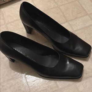 Antonio Melani Classic Black Leather Heels 8